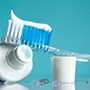 「市販の歯磨き粉」と「歯科医師による歯磨き粉」の違い